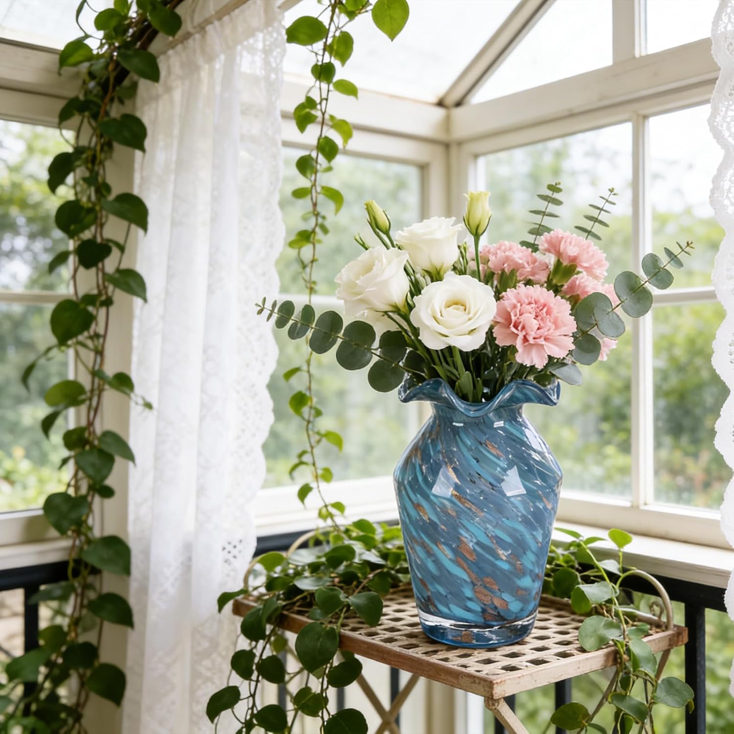 Hand Blown Glass Vase - Modern Round Centerpiece with High-Waisted Rhombus Ruffle Base, Handmade Glass Vases Suitable for Wedding Table Decor, Living Room, Dining Table Centerpiece, Contemporary Glass Flower Holder for Home Decor